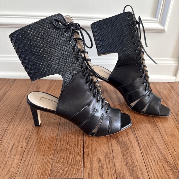 Black Genuine Leather Pumps Heels Made in Italy Size 37 EU / 6.5 US - Picture 2 of 11